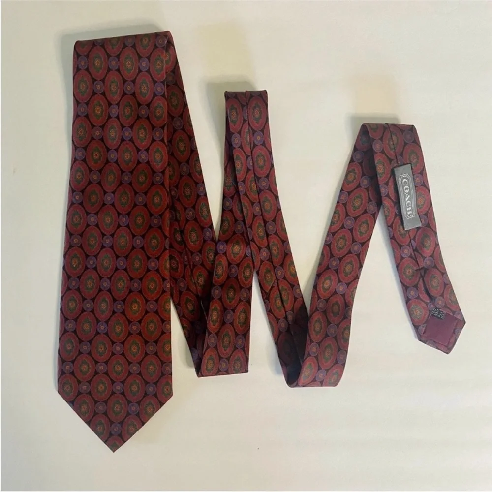 Vintage COACH Art Deco Patterned Geometric Red & Green Classic Silk Tie, 3.5”